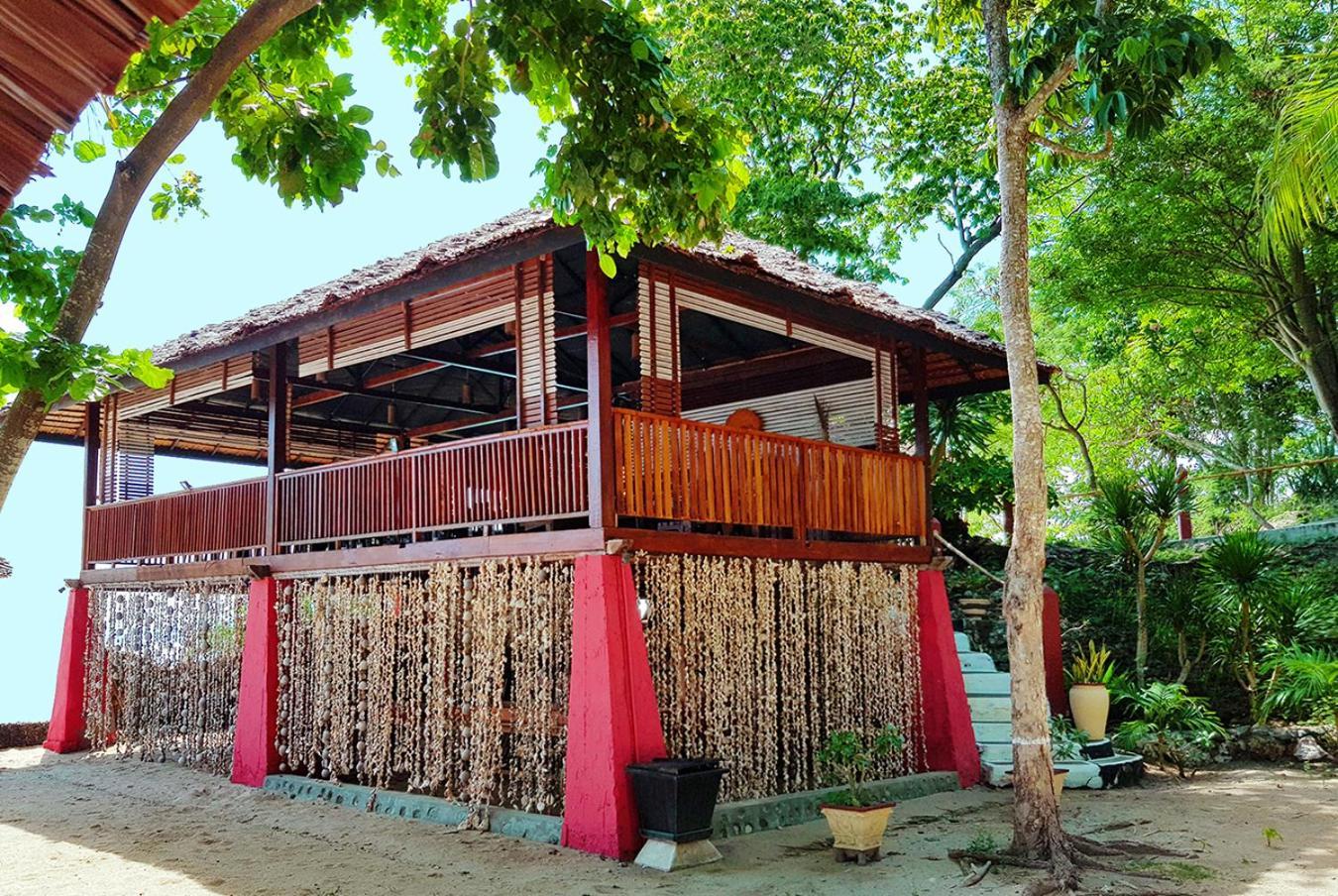 Prince John Dive Resort Donggala Zewnętrze zdjęcie
